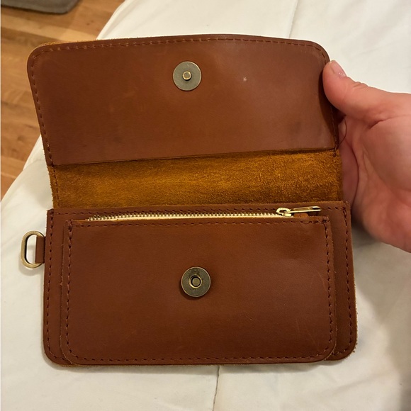 Portland Leather Tan Wallet - Picture 5 of 9